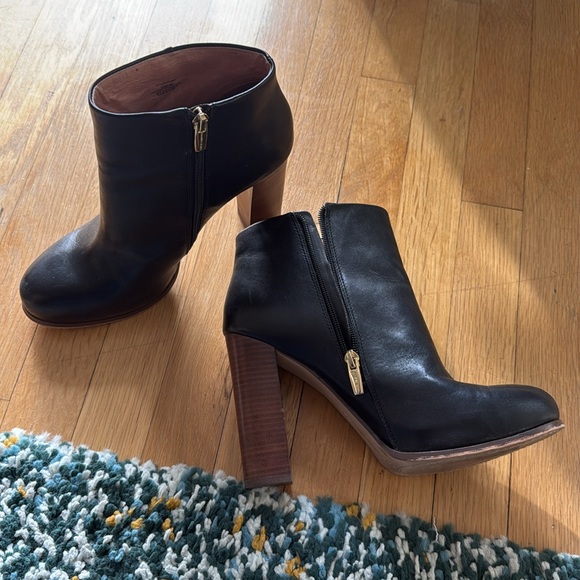 Vince Camuto Women's Cayelsa Platform Bootie Ankle Boot - Picture 3 of 7